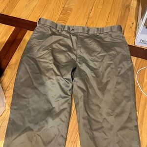 Perry Ellis Men's Khaki Chinos ests